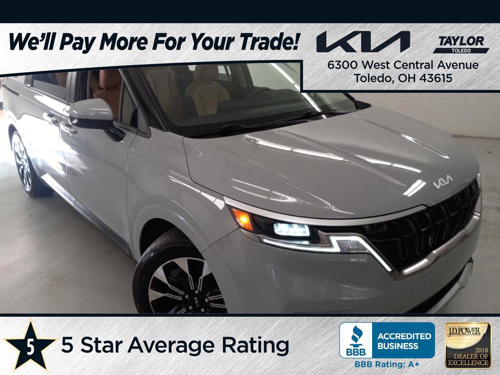 Used 2024 Kia Carnival EX image 1