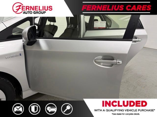 Used 2014 Toyota Prius Two FWD image 12
