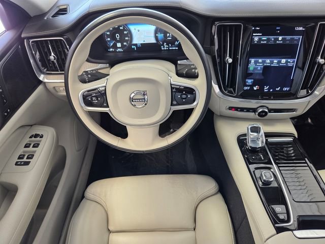 Used 2022 Volvo S60 T8 Inscription AWD/4WD image 17