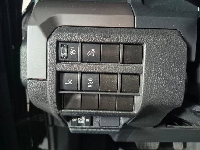 Certified 2024 Toyota Tacoma TRD Off-Road image 17