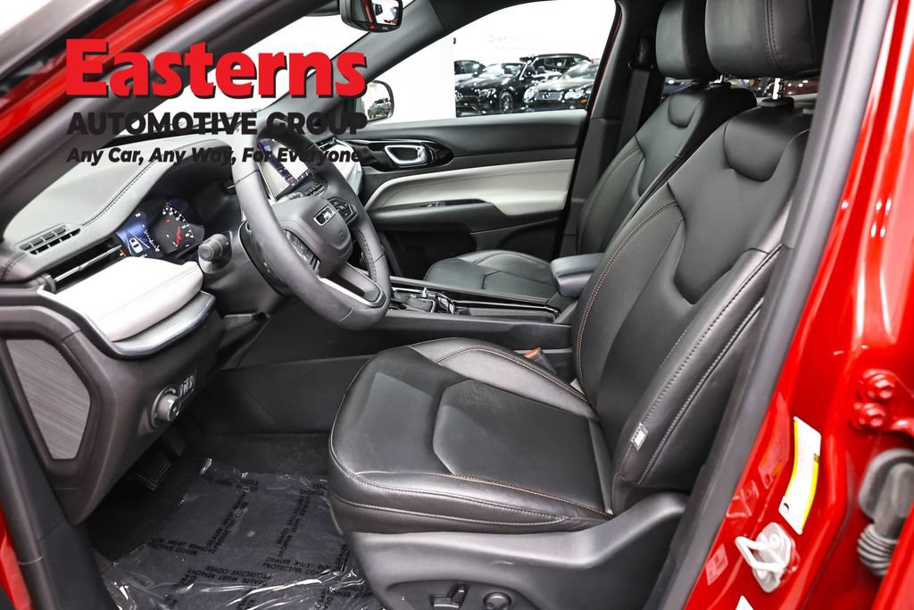 Used 2024 Jeep Compass Limited AWD/4WD image 13