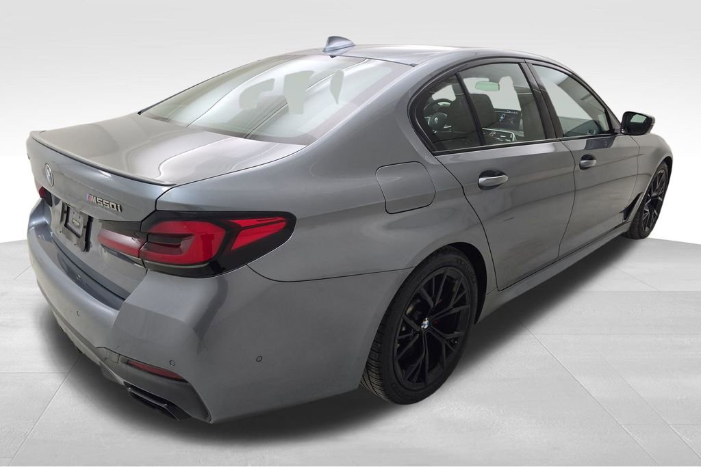 Used 2021 BMW M550i xDrive w/ Executive Package image 9
