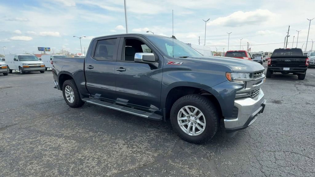 Used 2021 Chevrolet Silverado 1500 LT w/ Diesel Off-Road Package AWD/4WD image 2