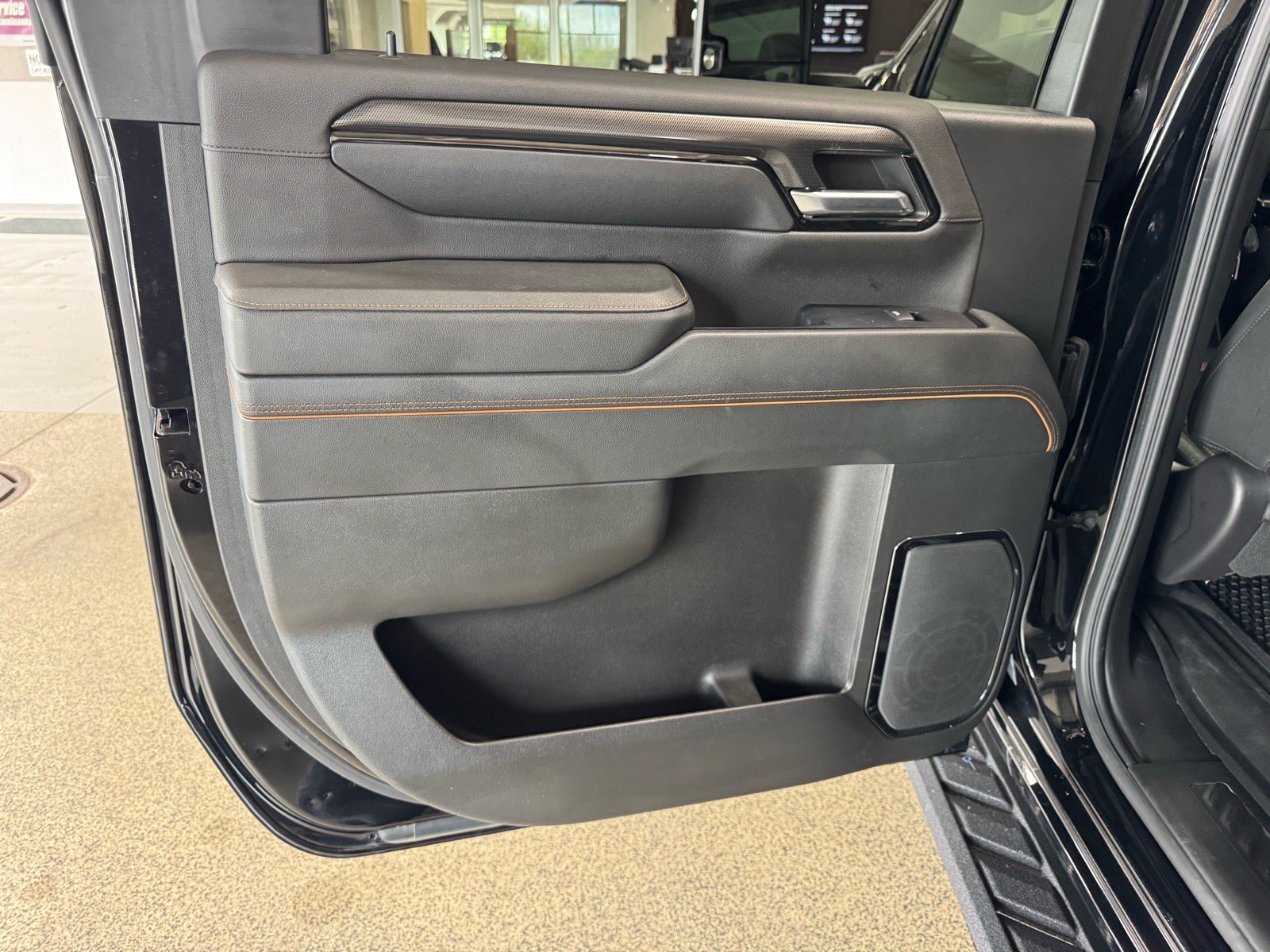 Certified 2024 GMC Sierra 2500 AT4 w/ AT4 Preferred Package AWD/4WD image 10
