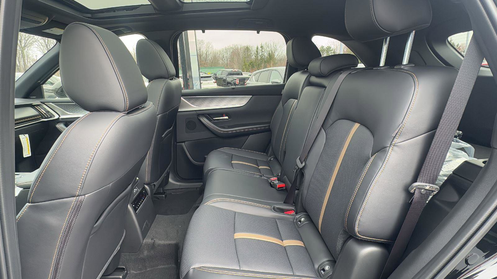 New 2026 MAZDA CX-70 3.3 Turbo w/ Premium Plus Pkg image 11