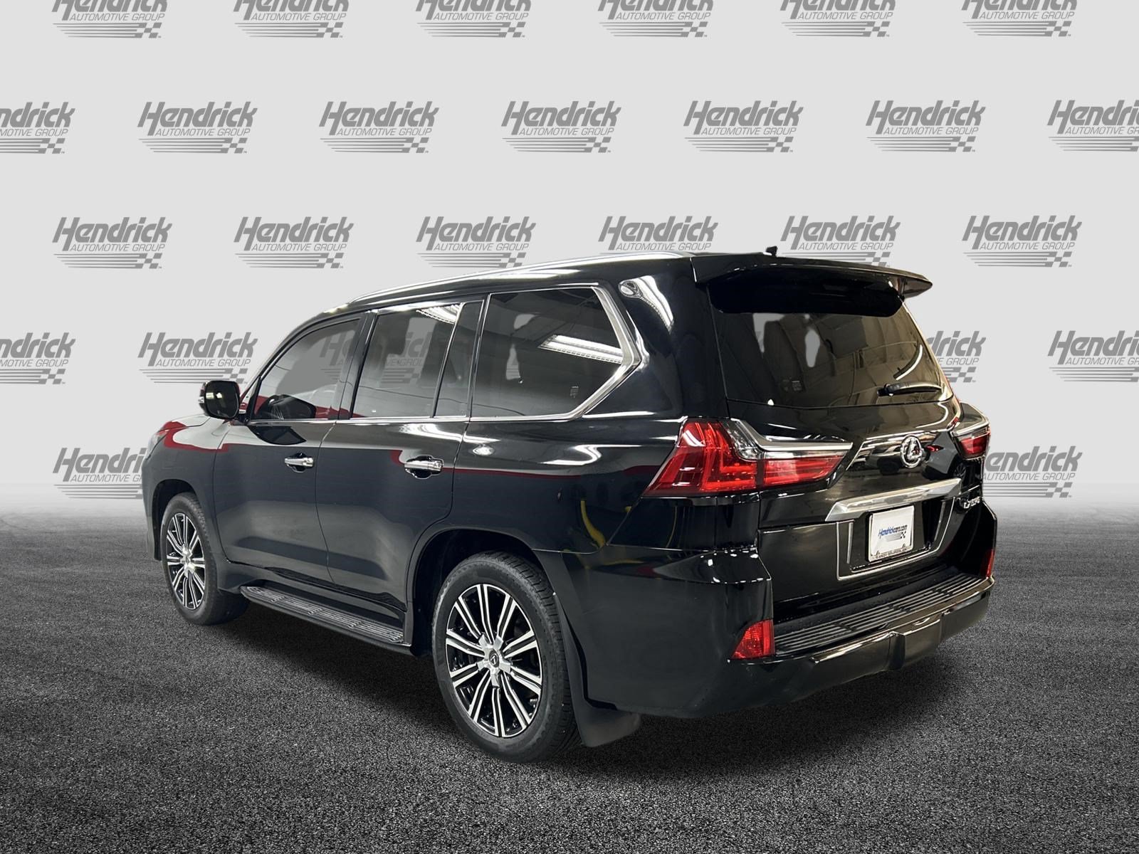 Used 2020 Lexus LX 570 4WD w/ Luxury Package image 8