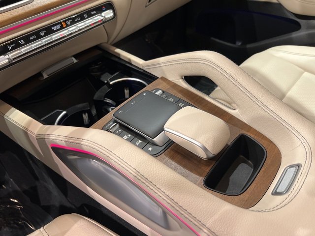 Used 2022 Mercedes-Benz GLE 350 4MATIC w/ Premium Package image 25