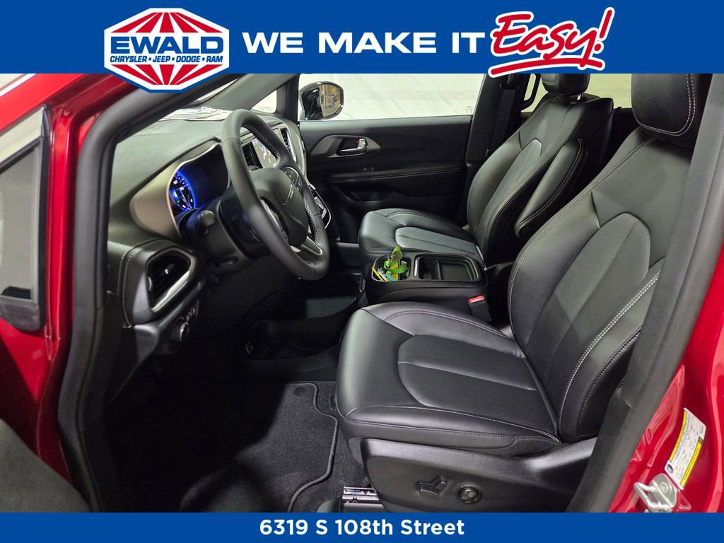 New 2027 Chrysler Pacifica Select FWD image 11