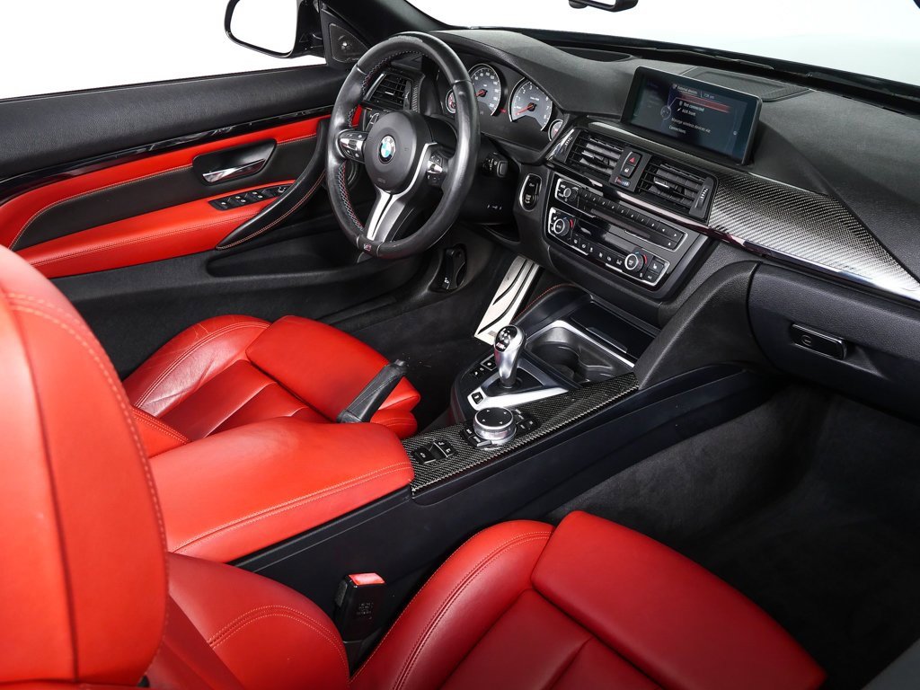 Used 2015 BMW M4 Convertible image 27