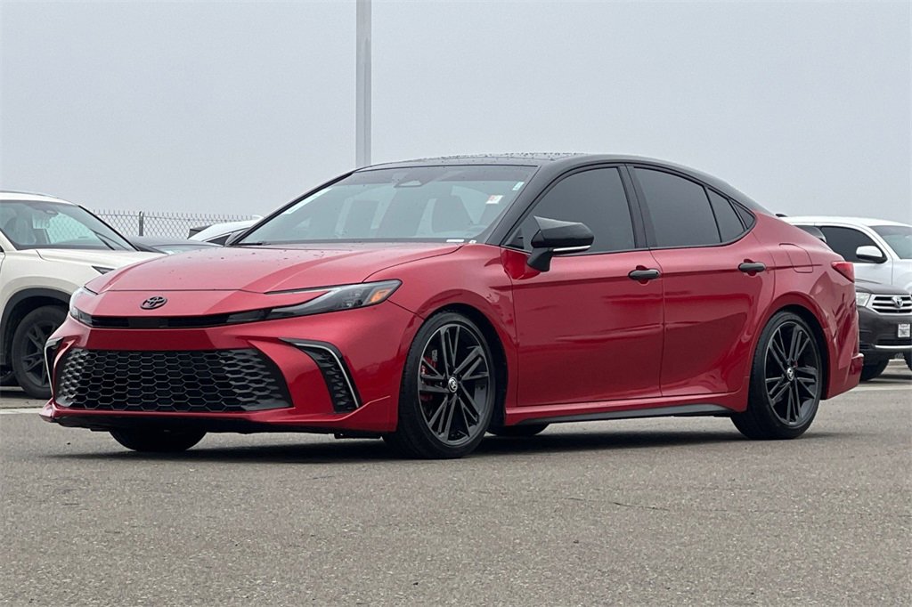 Used 2025 Toyota Camry XSE image 10