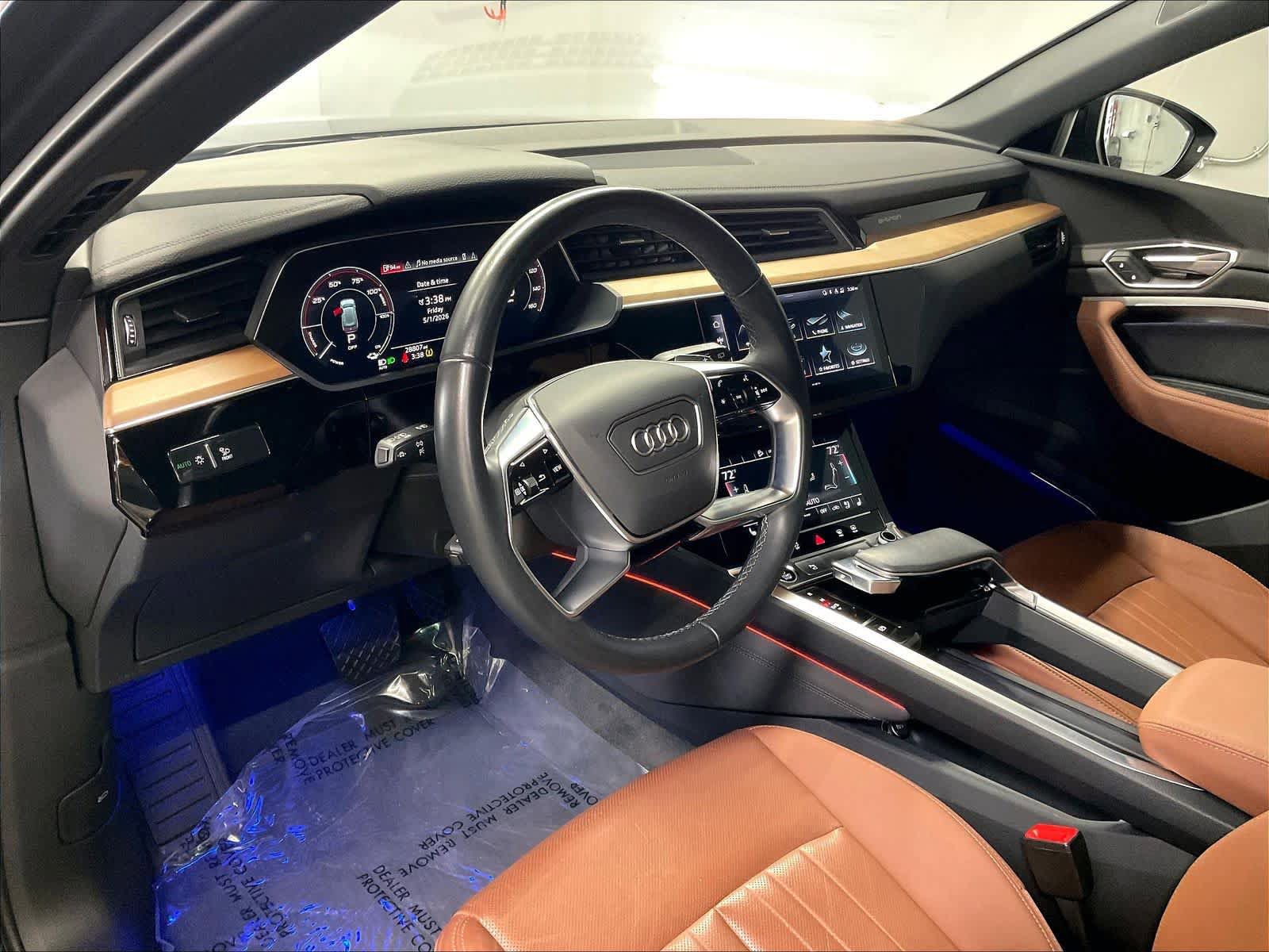 Used 2024 Audi Q8 e-tron Premium Plus w/ Premium Plus Package AWD/4WD image 14