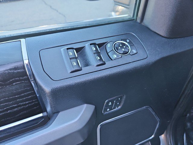 Used 2018 Ford F150 Platinum w/ Max Trailer Tow Package image 10