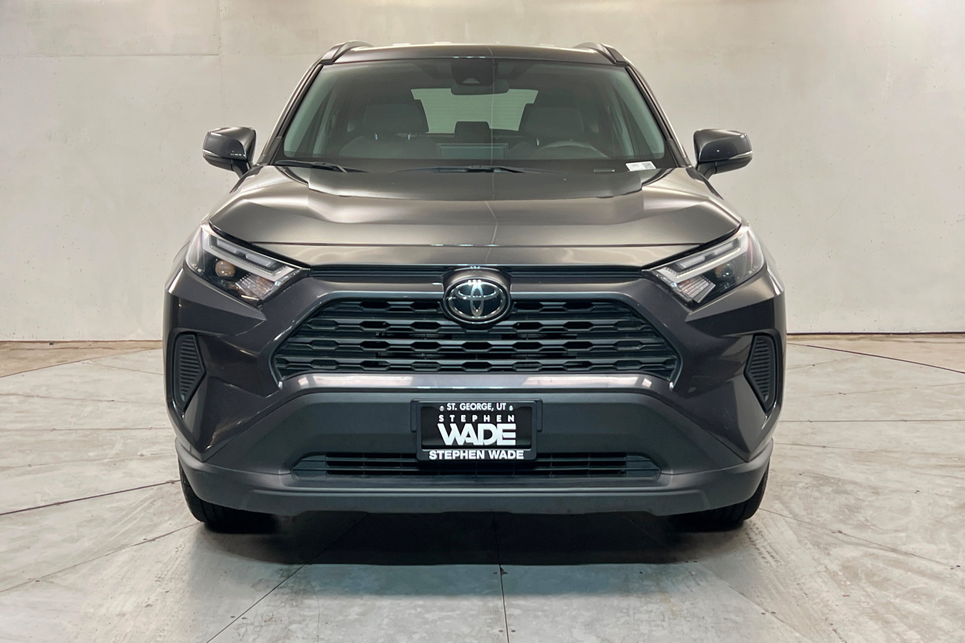 Used 2025 Toyota RAV4 XLE FWD image 9