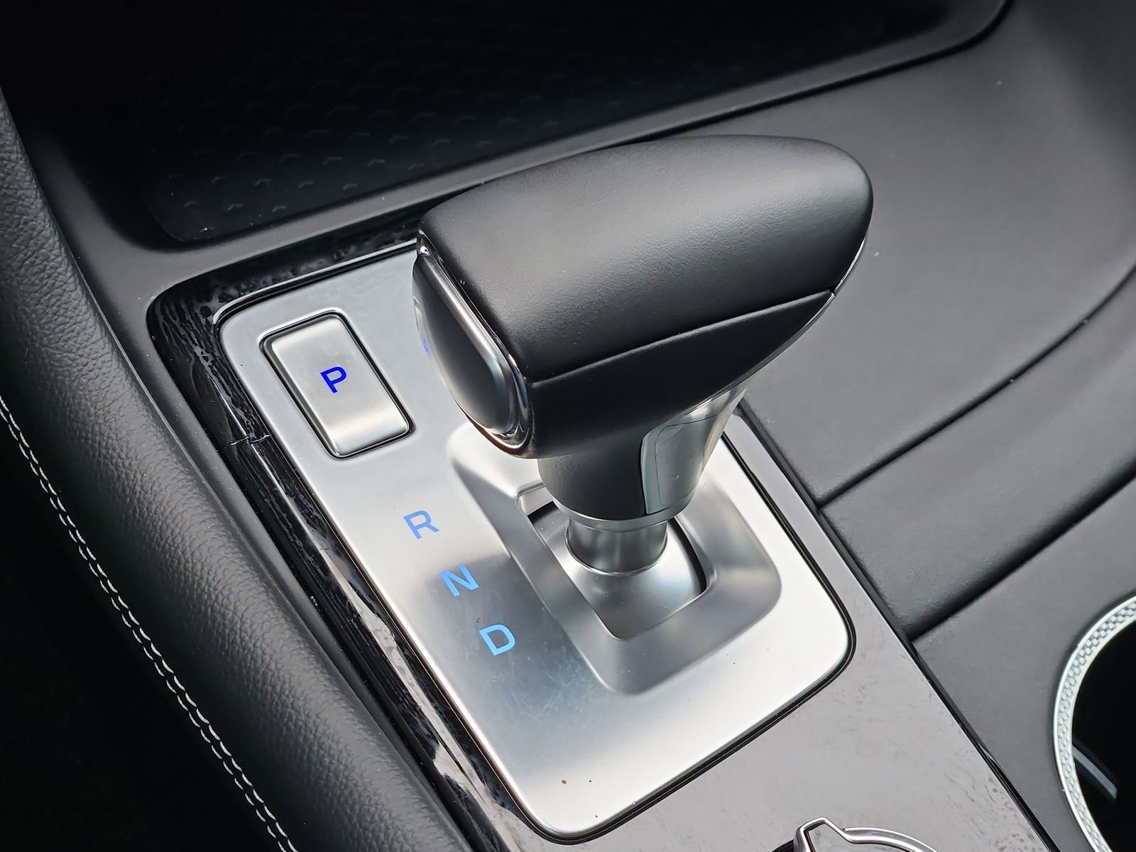 Certified 2026 Genesis G70 2.5T RWD image 21