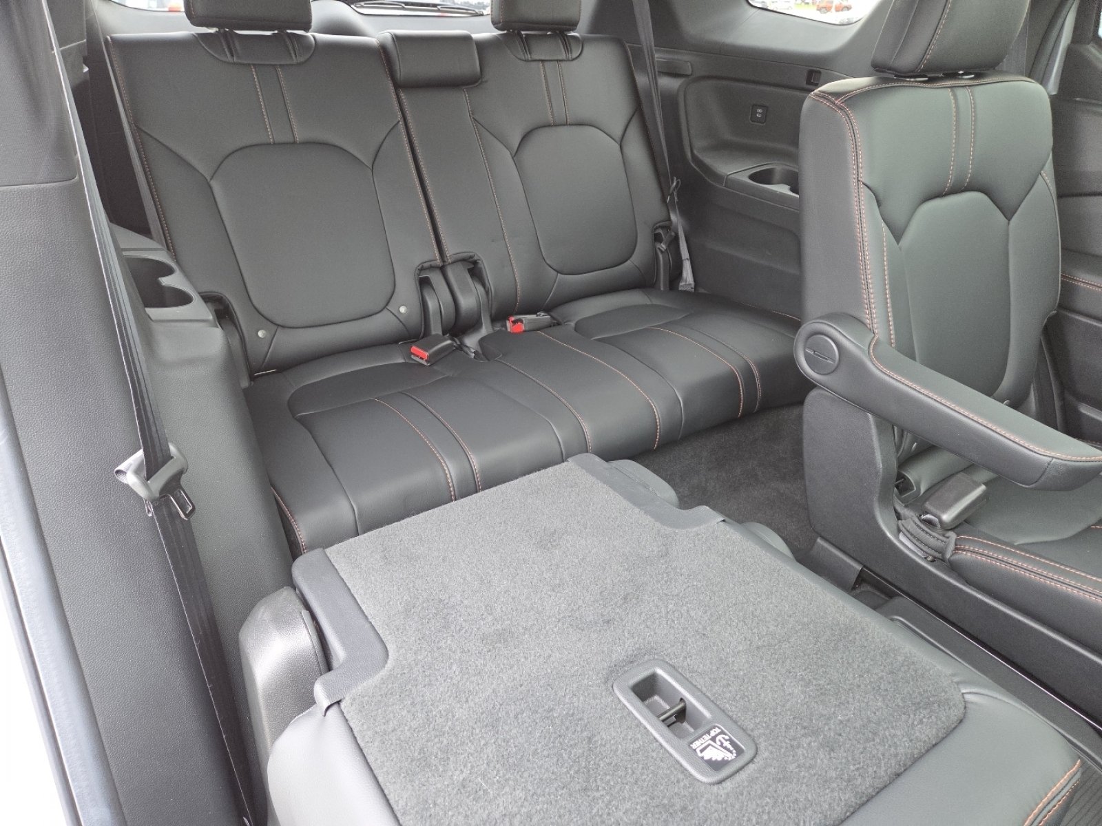 Used 2025 Honda Pilot TrailSport image 23