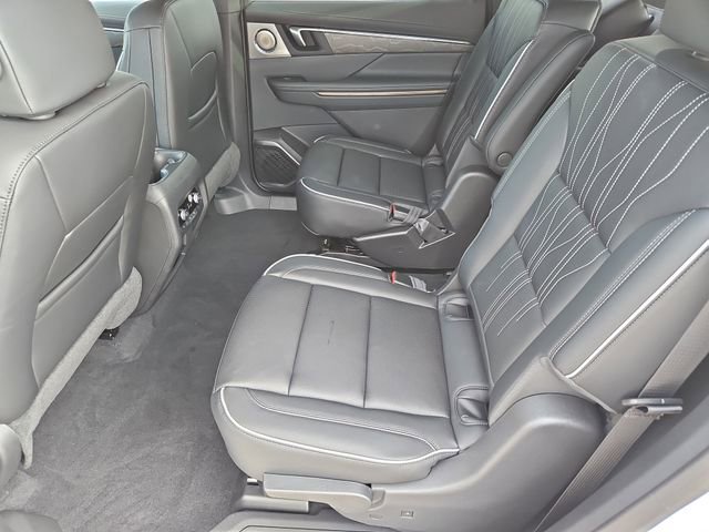 New 2026 Buick Enclave Avenir w/ Super Cruise Package FWD image 13