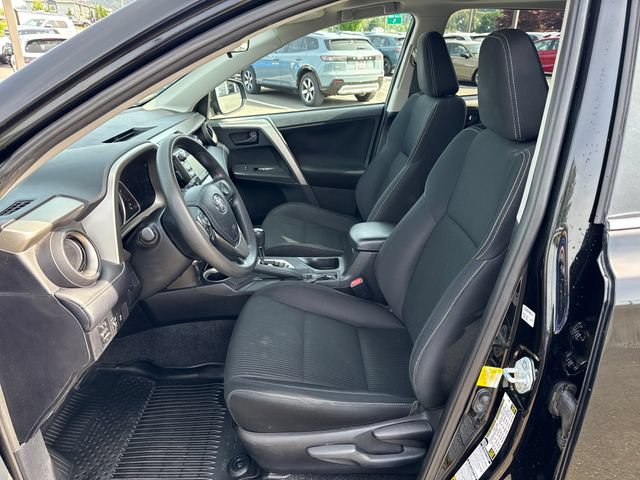 Used 2013 Toyota RAV4 XLE AWD/4WD image 17