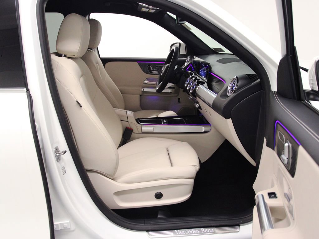 Certified 2025 Mercedes-Benz GLB 250 4MATIC image 21