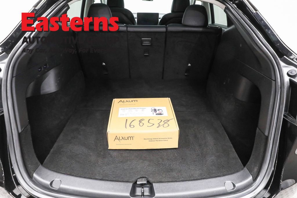 Used 2022 Tesla Model Y Performance image 9