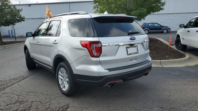 Used 2019 Ford Explorer XLT w/ Equipment Group 202A AWD/4WD image 24