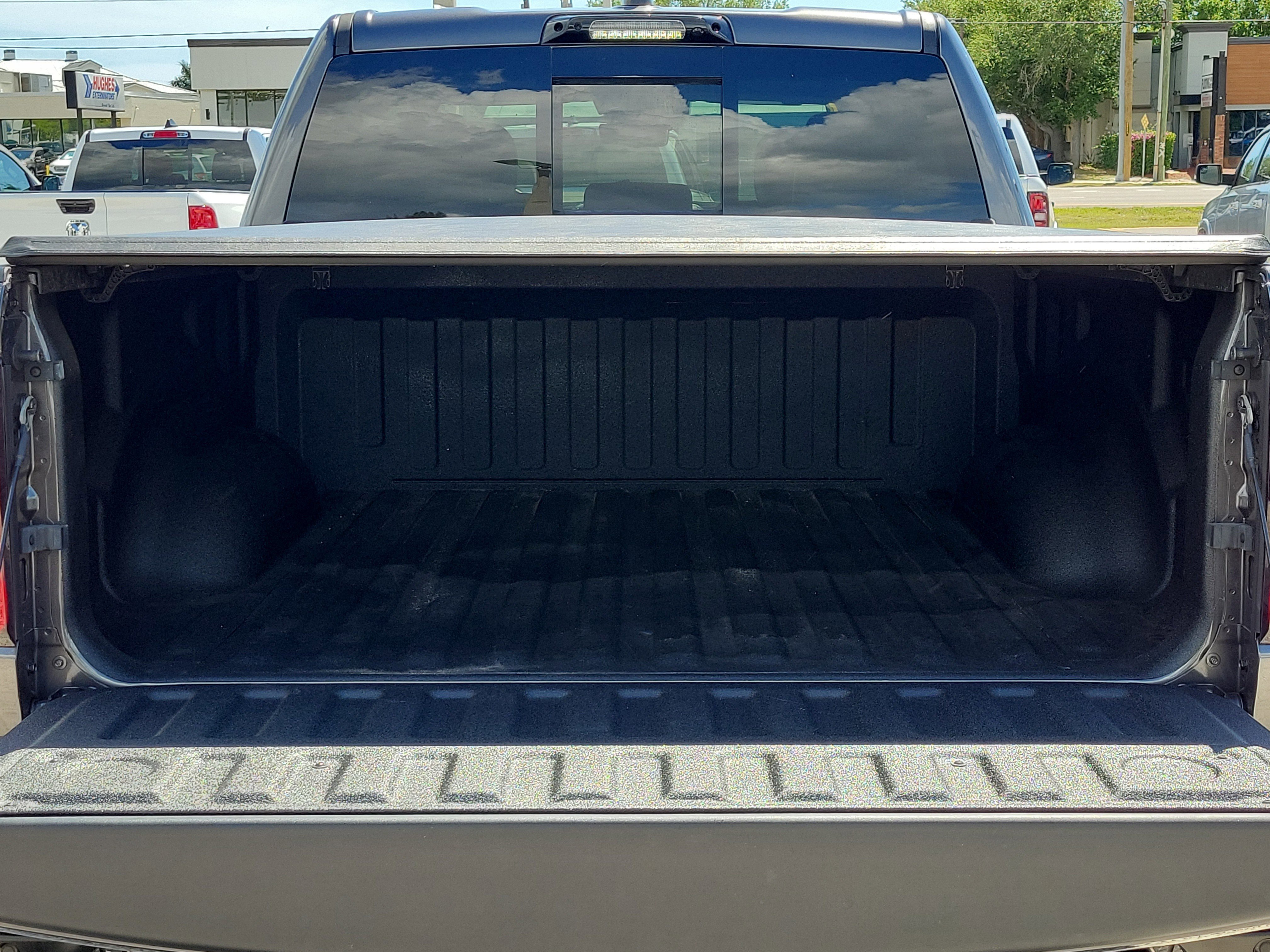 Used 2024 RAM 1500 Limited image 12