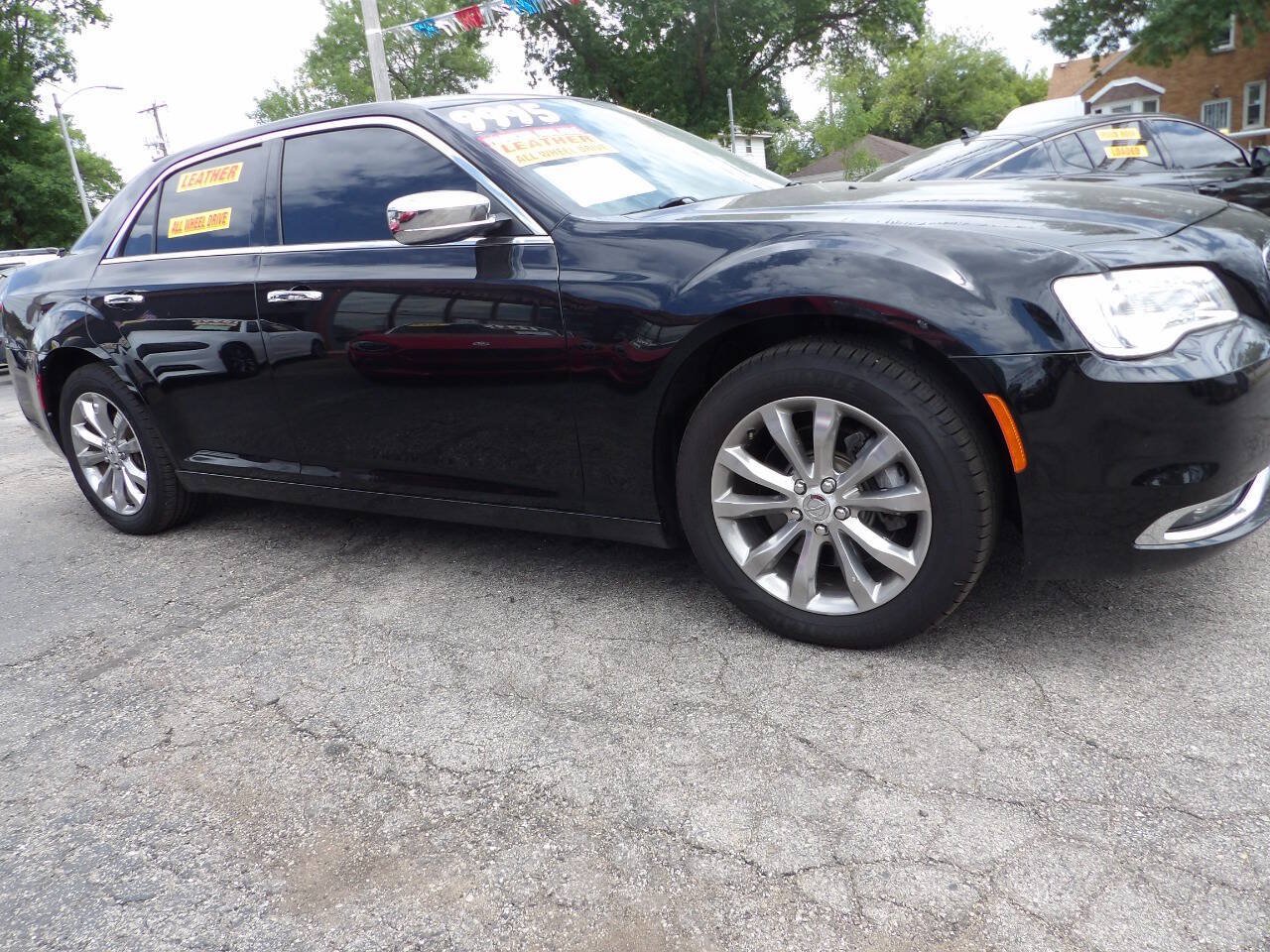 Used 2018 Chrysler 300 Limited AWD/4WD image 3