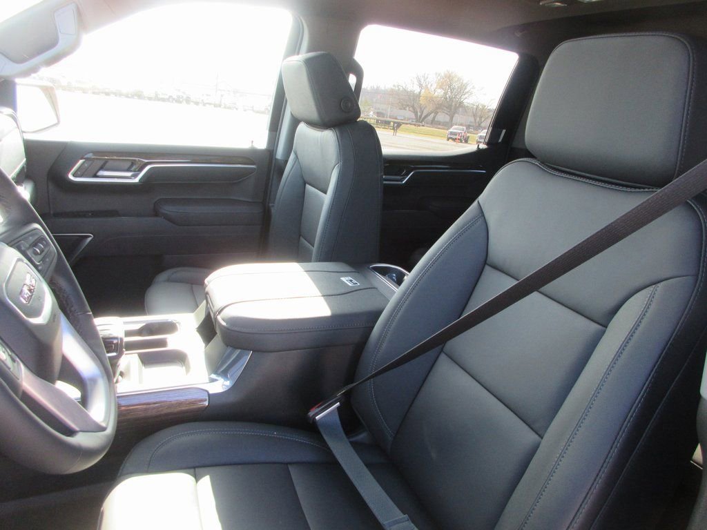 New 2026 GMC Sierra 1500 Elevation w/ Elevation Premium Package image 13