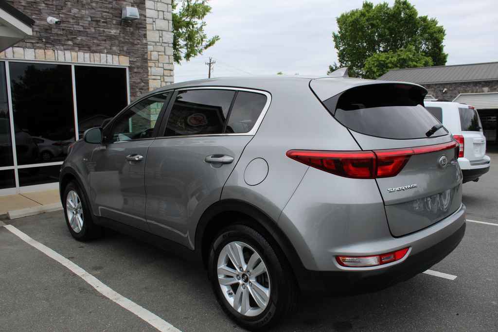 Used 2019 Kia Sportage LX AWD/4WD image 8