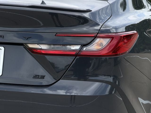 Used 2026 Toyota Camry SE FWD image 7