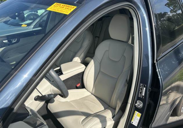 Used 2023 Volvo XC60 B5 Ultimate w/ Climate Package AWD/4WD image 8
