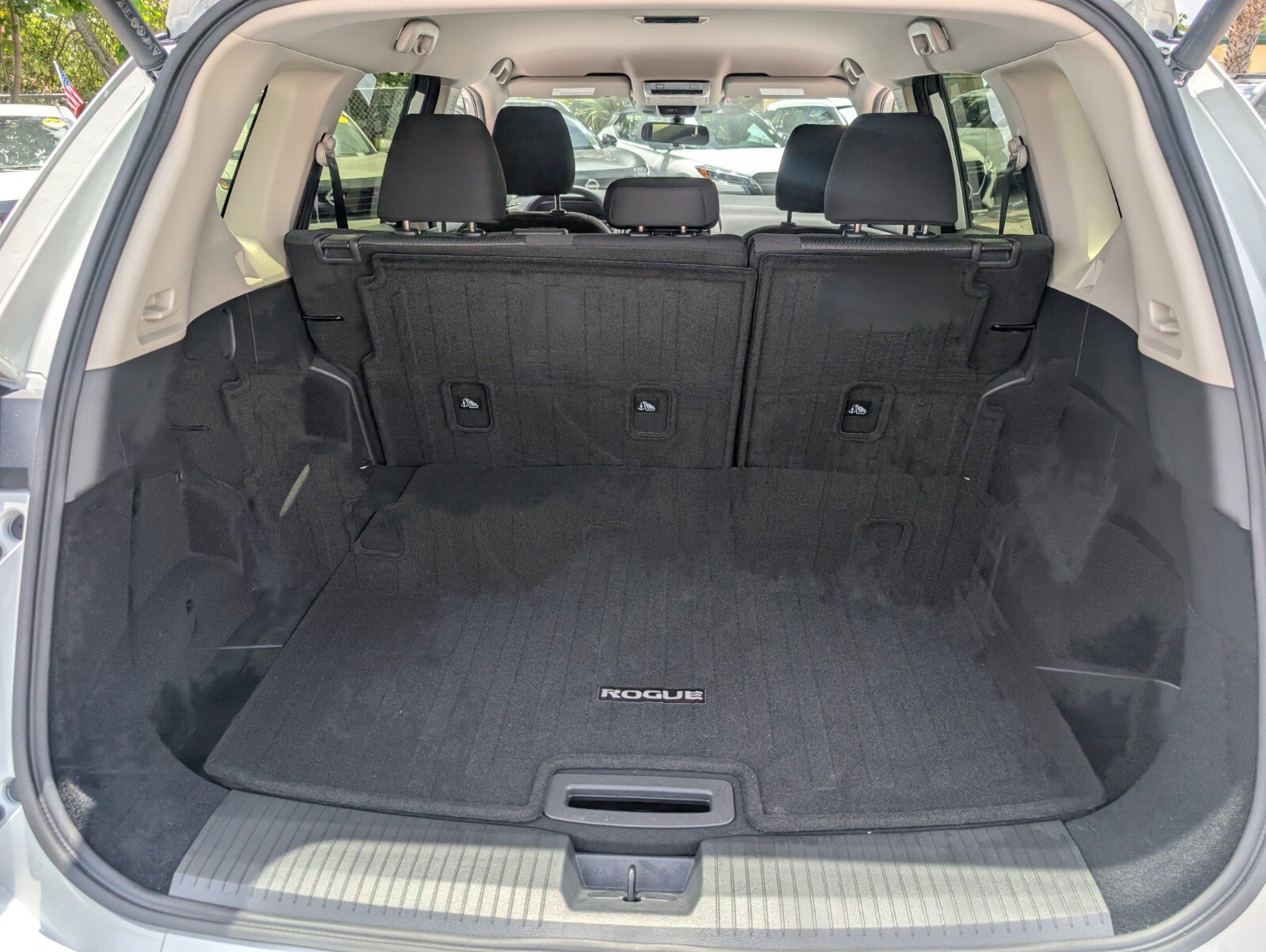 Certified 2024 Nissan Rogue SV image 14