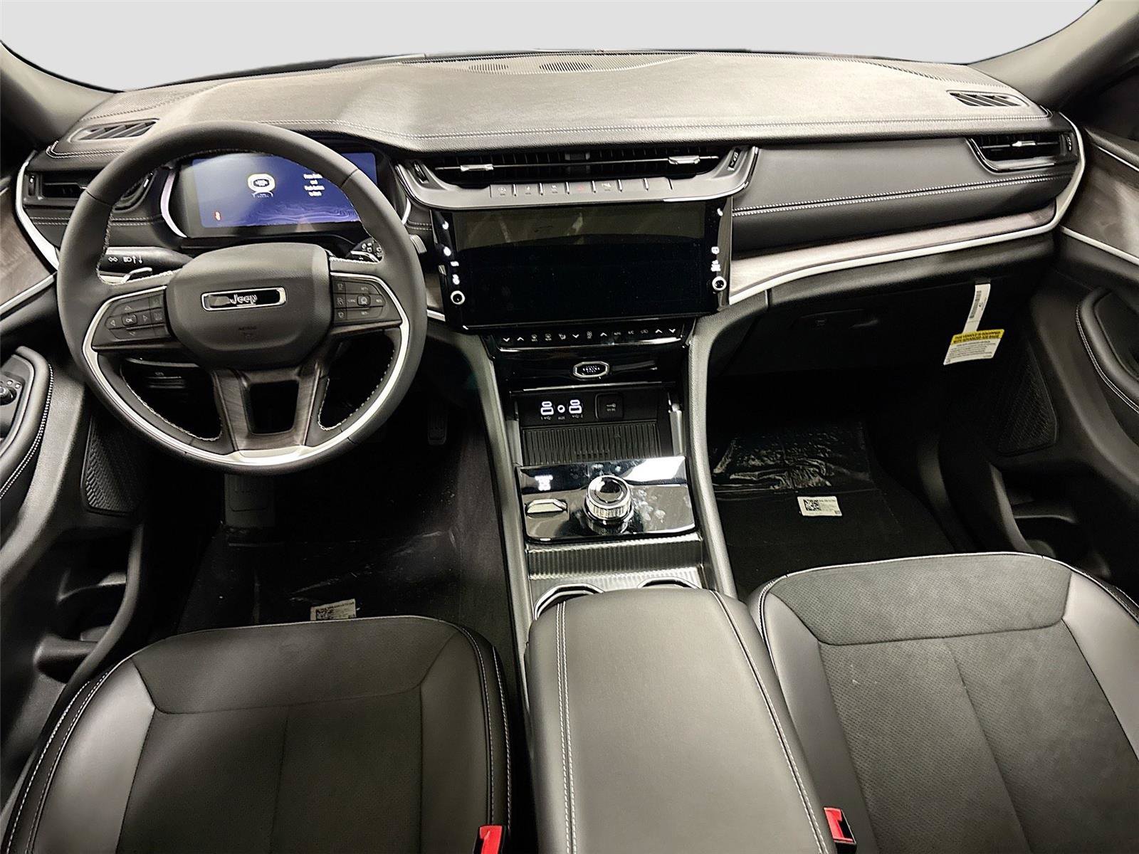 New 2026 Jeep Grand Cherokee L 4WD image 33