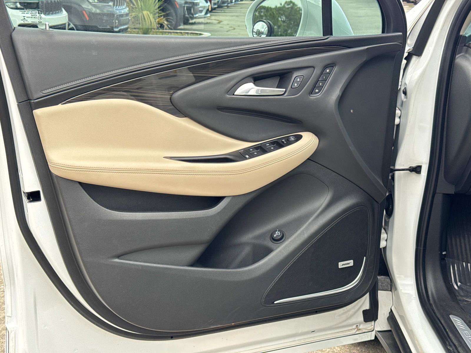 Used 2019 Buick Envision Premium w/ Driver Confidence Package image 16