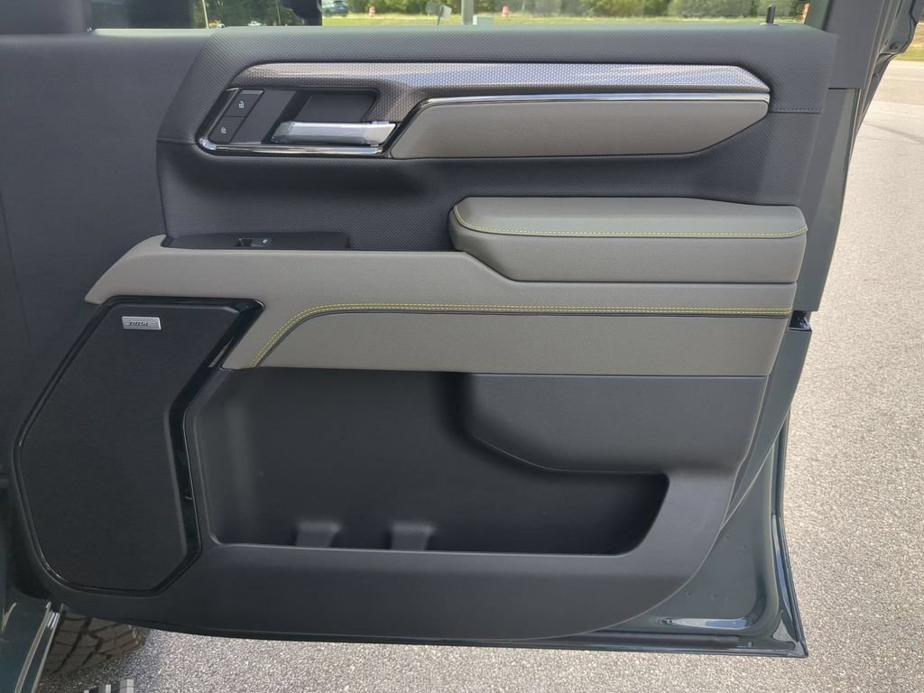 New 2026 Chevrolet Silverado 2500 ZR2 AWD/4WD image 35