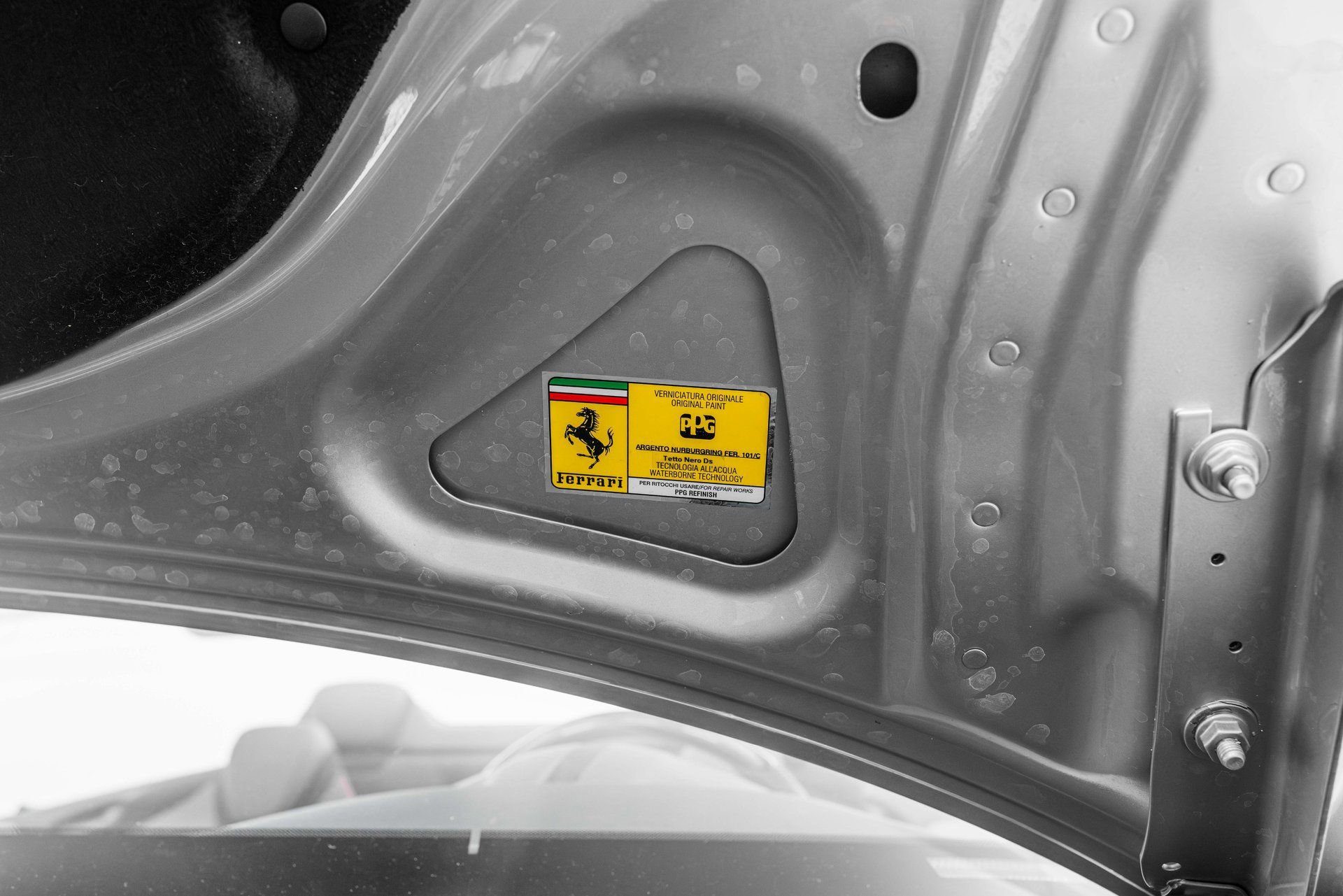 Certified 2025 Ferrari Roma Spider RWD image 22