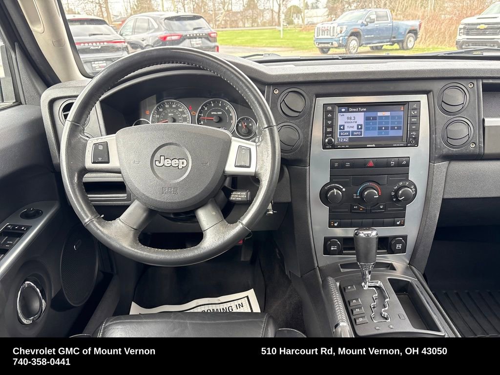 Used 2010 Jeep Commander Sport w/ Sun/Sound Group RWD image 16