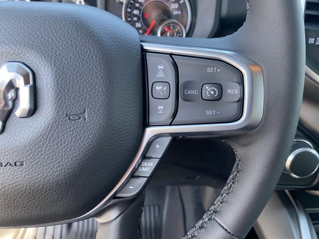 New 2026 RAM 1500 4x4 Crew Cab image 29