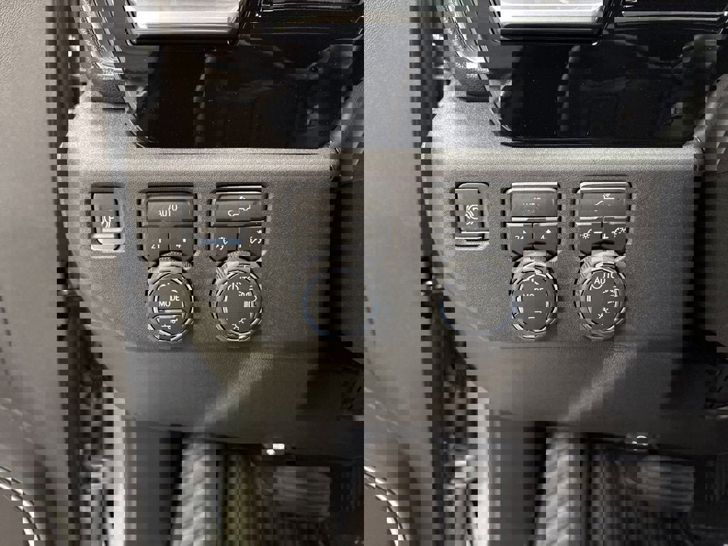 New 2026 Chevrolet Silverado 1500 LT image 32