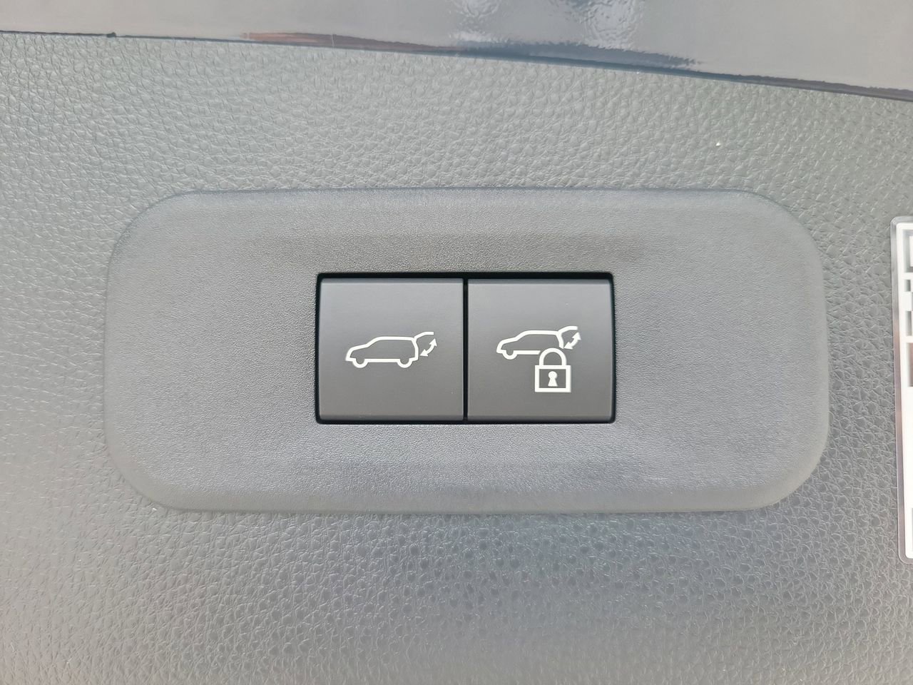 New 2026 Toyota Crown Signia AWD/4WD image 10