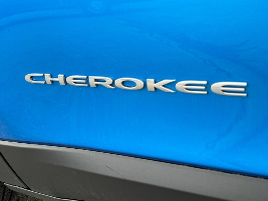 Certified 2022 Jeep Cherokee Latitude Lux AWD/4WD image 33