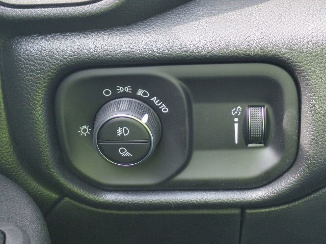 New 2026 RAM 3500 Tradesman AWD/4WD image 21