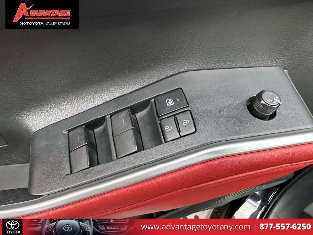Used 2022 Toyota Highlander XSE AWD/4WD image 23