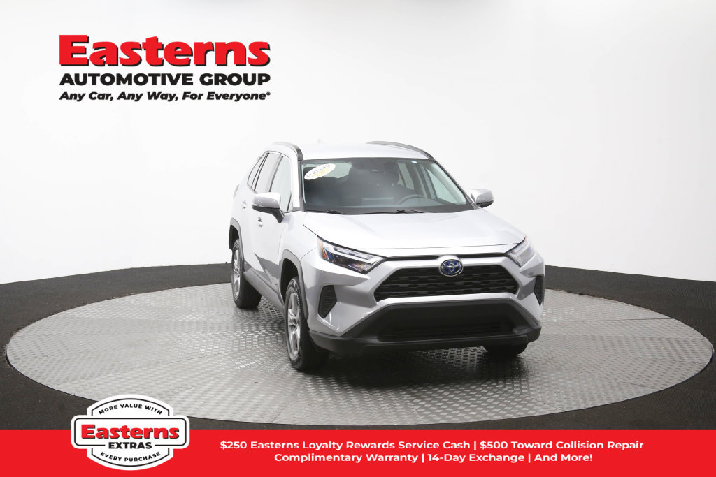Used 2024 Toyota RAV4 XLE AWD/4WD image 50
