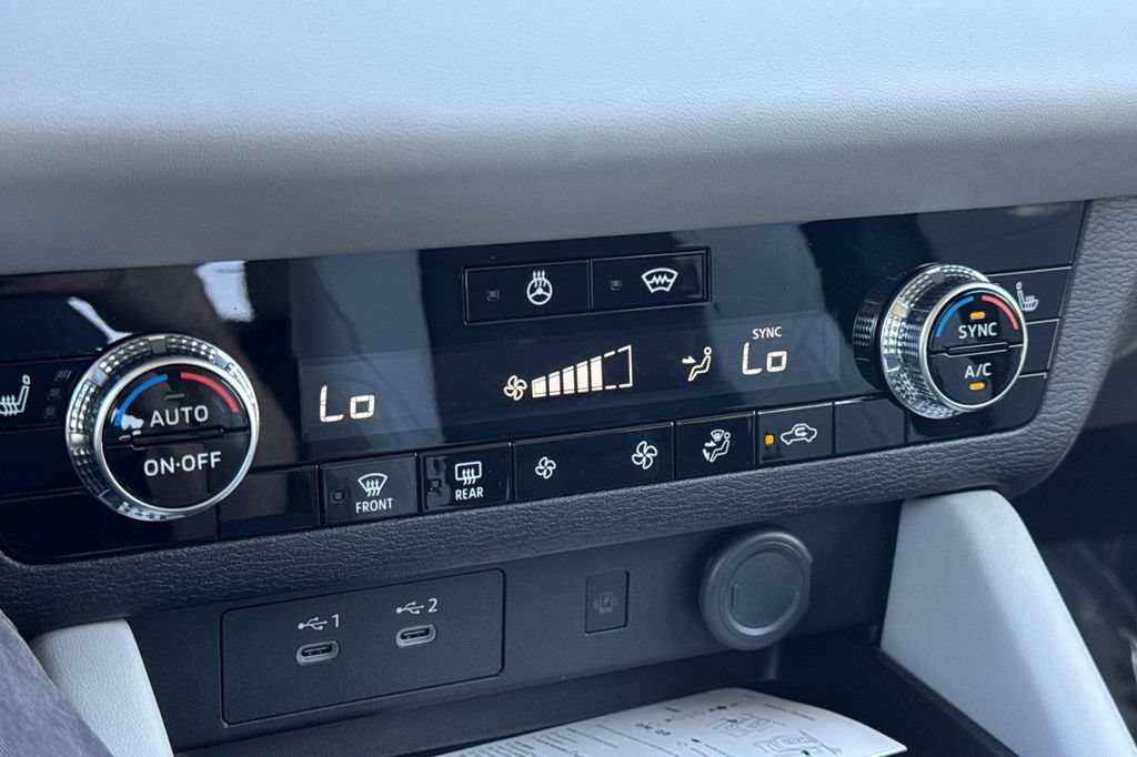 New 2026 Mitsubishi Outlander SE AWD/4WD image 21