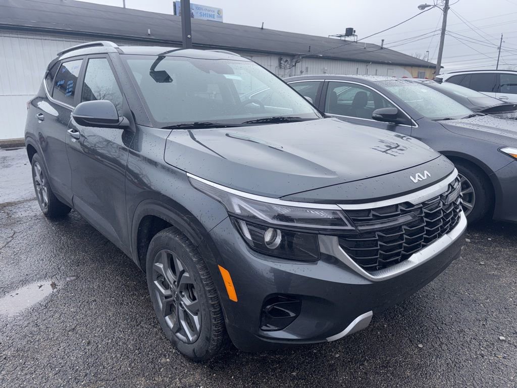 Used 2024 Kia Seltos S image 4