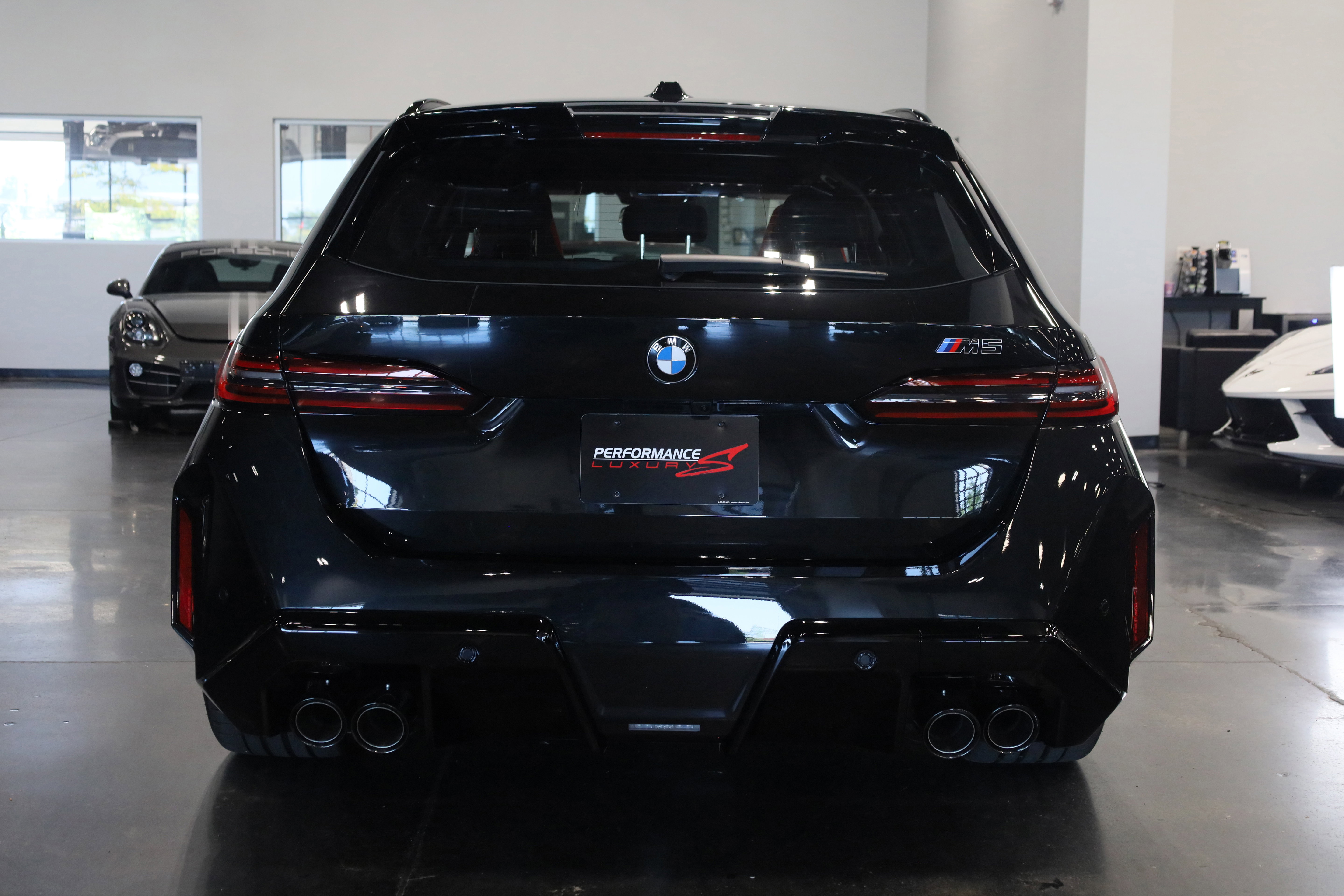 Used 2025 BMW M5 Touring w/ M Driver's Package image 6