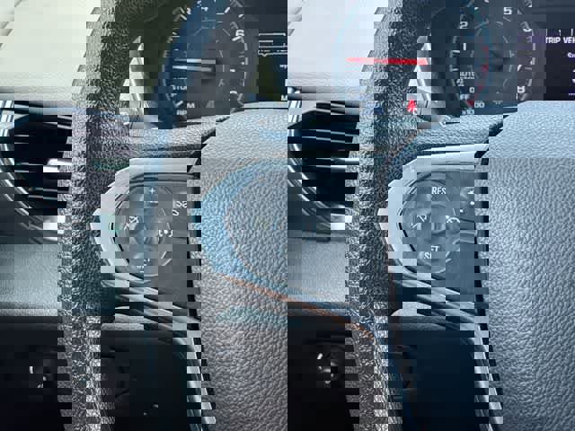 Used 2023 Chevrolet Traverse LS FWD image 24