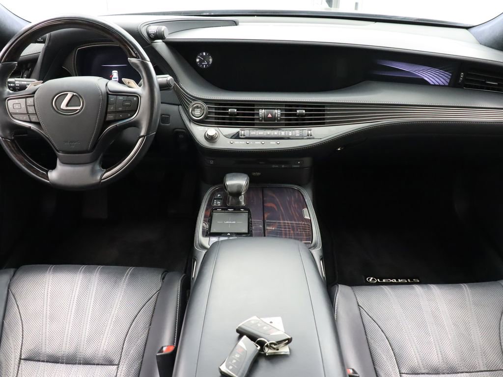 Used 2019 Lexus LS 500 w/ Interior Upgrade Package RWD image 23