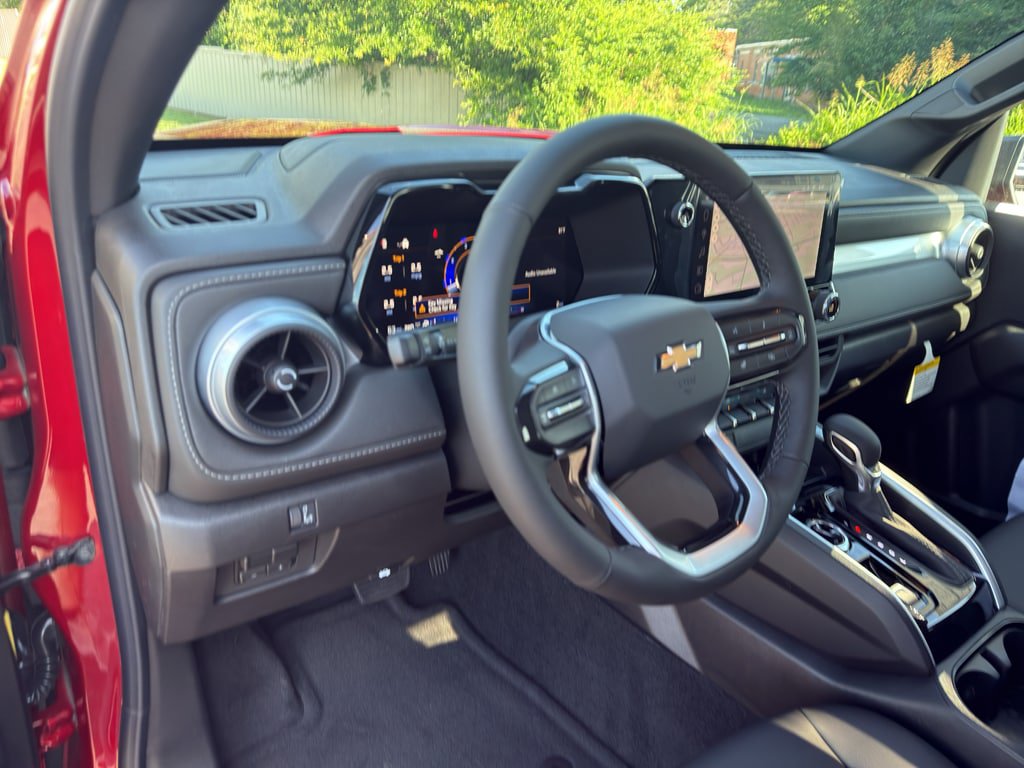New 2026 Chevrolet Colorado LT w/ LT Convenience Package AWD/4WD image 23