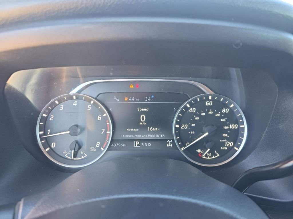 Used 2023 Nissan Titan SV w/ SV Convenience Package image 11